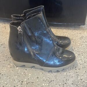 Sorel Black Textured Boots